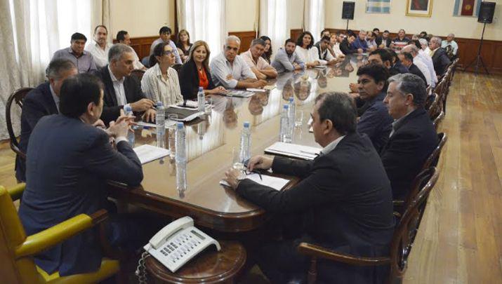 El gobernador mantuvo un encuentro con los comisionados municipales