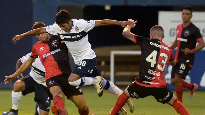 Gimnasia le ganoacute a Newells en La Plata