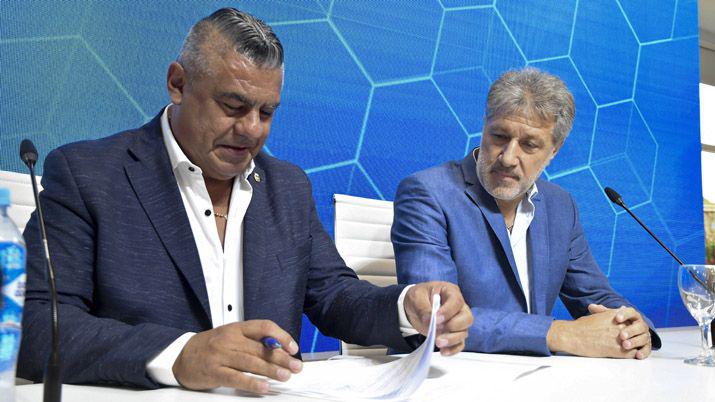 El fuacutetbol femenino se profesionaliza