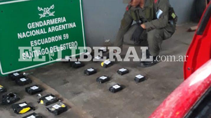 La cocaína fue descubierta por el personal de Gendarmería Nacional del Escuadrón 59 Santiago del Estero