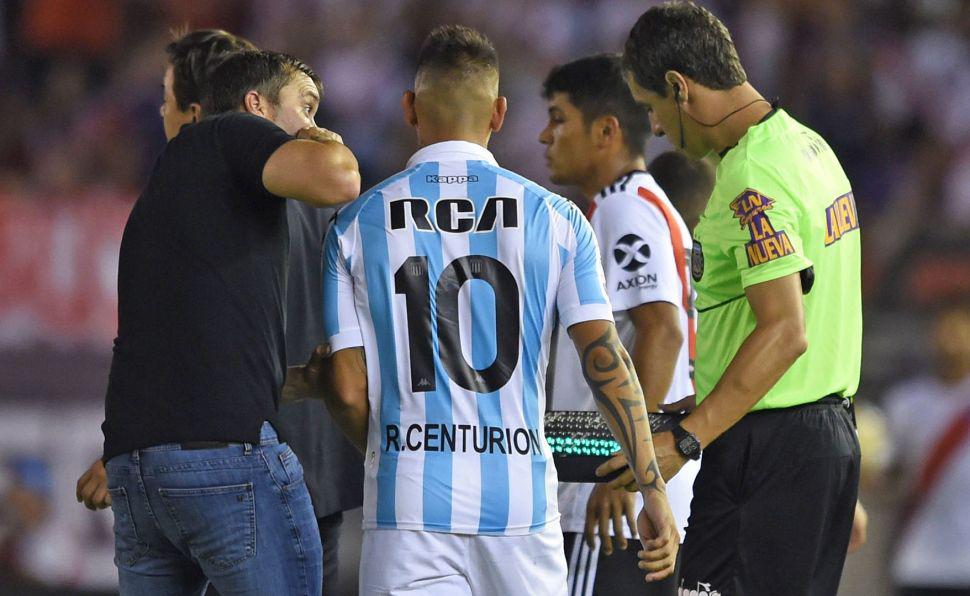 VIDEO Centurioacuten a las pintildeas en un picadito