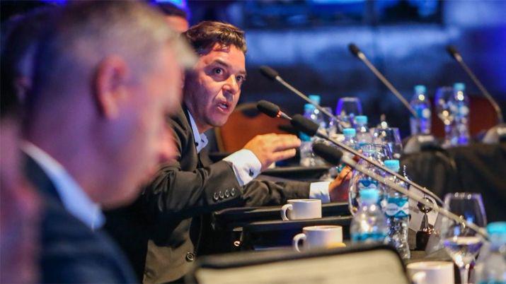 Marcelo Gallardo recibioacute un premio en el Congreso de la Conmebol