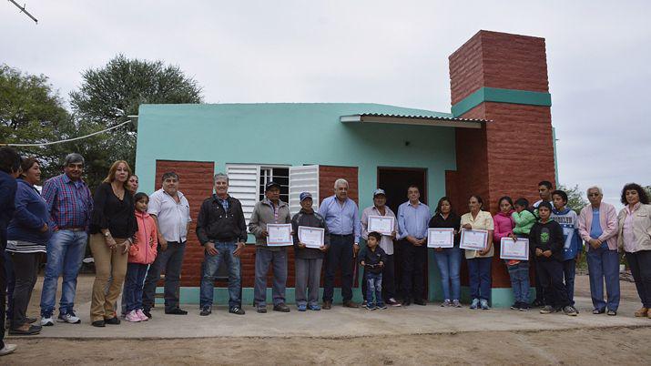 Viviendas sociales para El Barrial en el departamento Banda