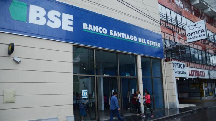 Intentaron extraer indebidamente 250 mil de una cuenta en el BSE y fueron aprehendidos
