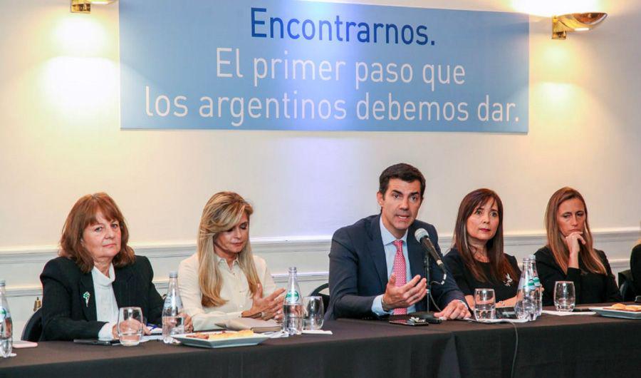 Urtubey- Hay una deuda enorme en el reconocimiento a las mujeres