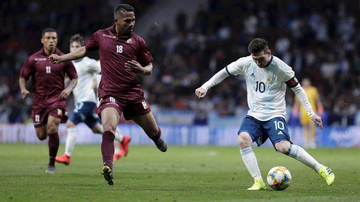 Argentina cayoacute por un contundente 3 a 1 en la vuelta de Messi