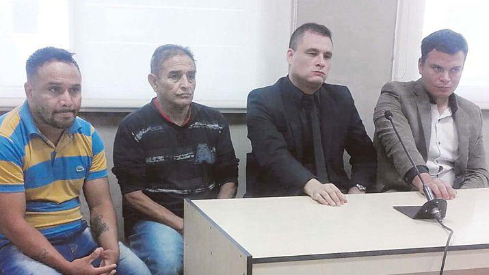 Condenaron a padre e hijo por encerrar a un nintildeo en una heladera