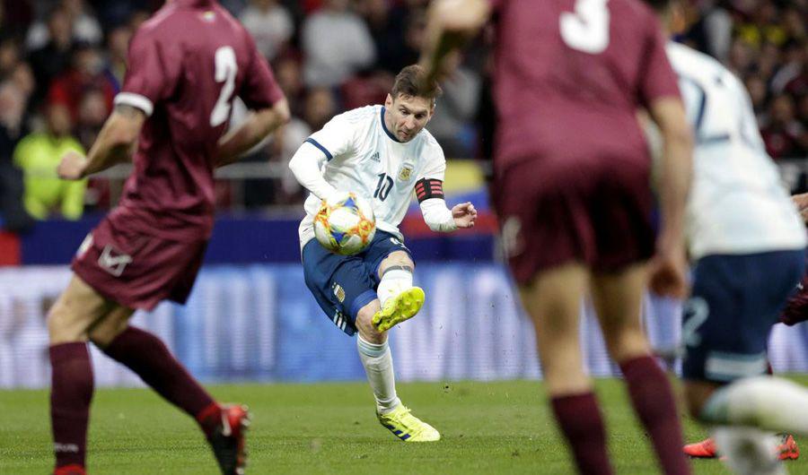 VIDEO  Asiacute fue el partido de Messi en su vuelta