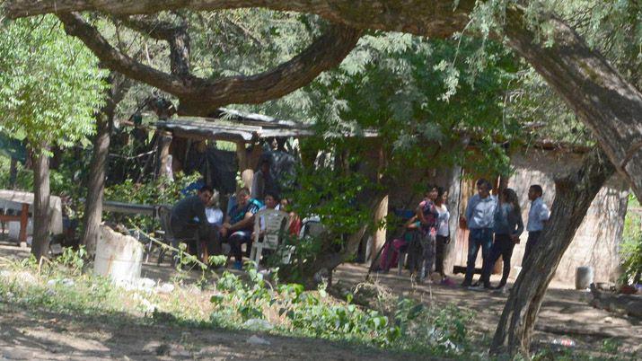 Disparoacute y matoacute a su tiacuteo desde una moto e hirioacute a dos parientes que fueron internados