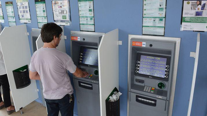 El jueves a partir de la hora 0 pagaraacuten haberes a la Administracioacuten Puacuteblica