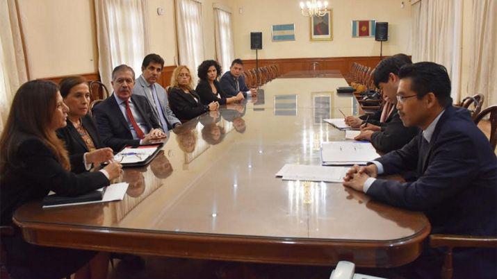 Visita de miembros de la Embajada de Japoacuten