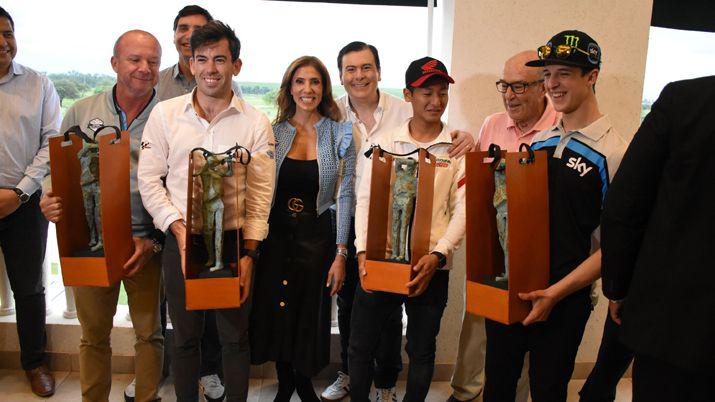 El gobernador Zamora entregoacute premios del Torneo de Golf Dorna