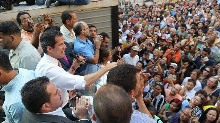 Justicia de Maduro pide levantar la inmunidad parlamentaria de Guaidoacute