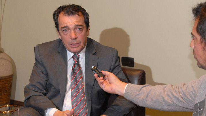 Sancionariacutean a duentildeos de la vivienda social ofrecida en Face