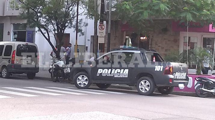Detienen a un joven que forzaba bauacuteles de moto en pleno centro