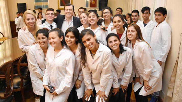 El gobernador recibió a las delegaciones del interior de Santiago del Estero