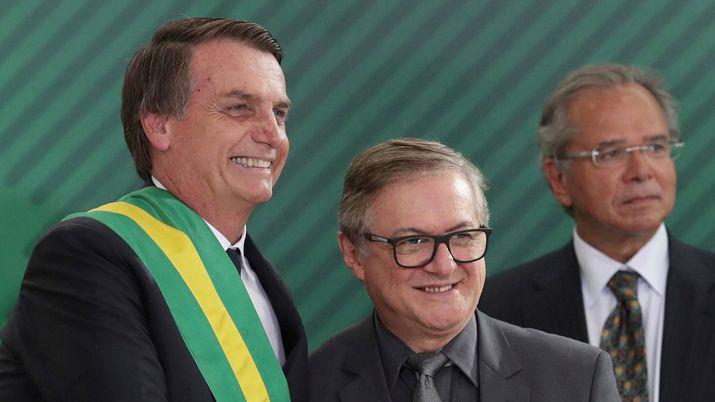Bolsonaro destituyoacute al poleacutemico ministro de Educacioacuten