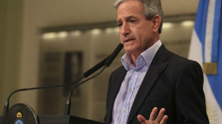 Estatales recibiraacuten un cuarto reajuste salarial- 3-en-porciento- maacutes bono de 2000