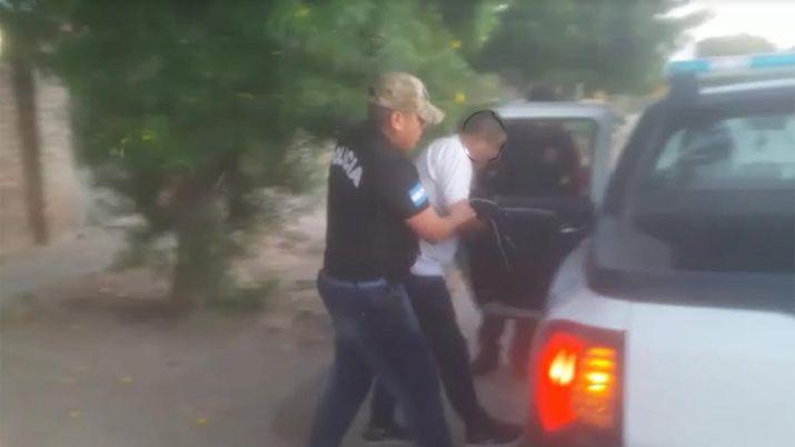 Allanan una casa y detienen a un vendedor que estafaba por Facebook