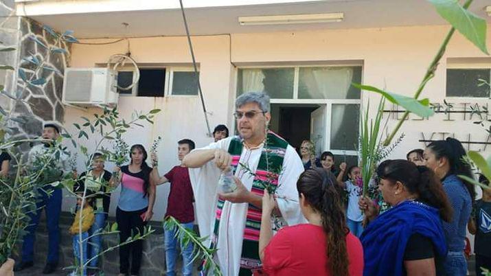 En Villa La Punta se realizoacute la misa por Domingo de Ramos
