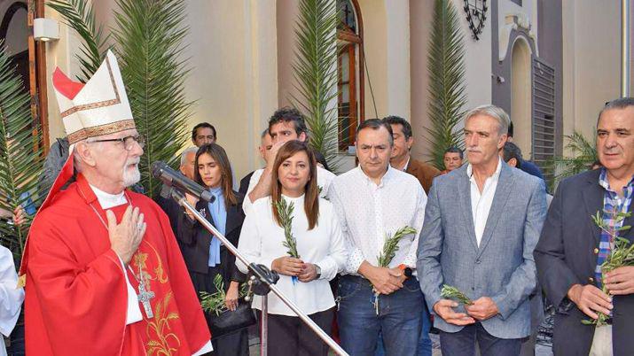 La tradicional ceremonia del Domingo de Ramos comenzoacute en la Municipalidad