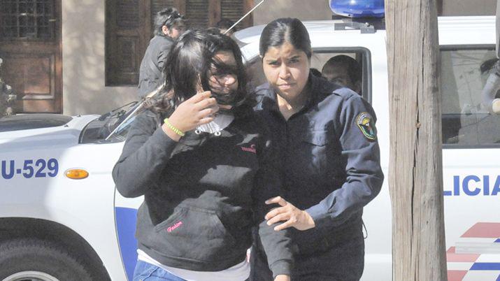 Roboacute 15000 devolvioacute 14600 y amenazoacute con un machete a los policiacuteas