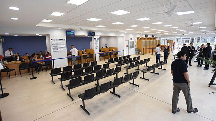 El barrio Siglo XX cuenta con una nueva sucursal del Banco Santiago