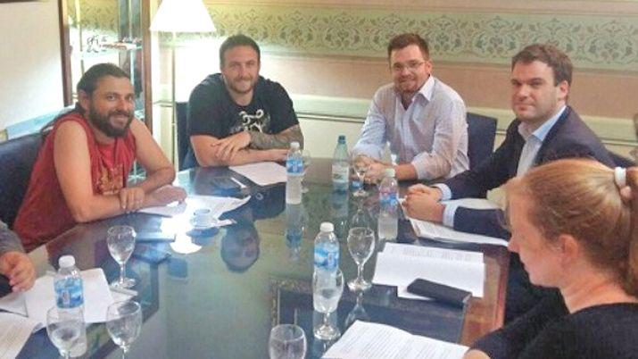 Massot y Grabois se reunieron en Diputados por la ley de goacutendolas