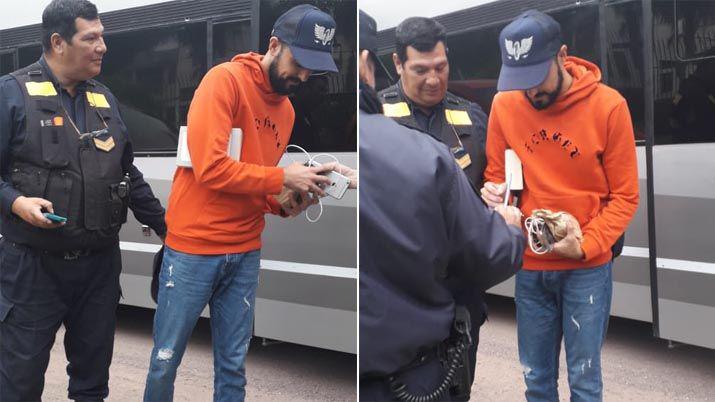 Abel Pintos ya se encuentra en Santiago para su presentacioacuten de esta noche