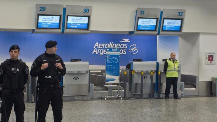 El gremio de pilotos de aviones se suma al paro y no habraacute servicio el 30