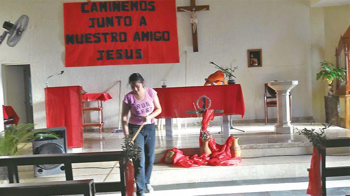 Misa de Lavatorio de los pies y procesioacuten para el Jueves Santo de Friacuteas