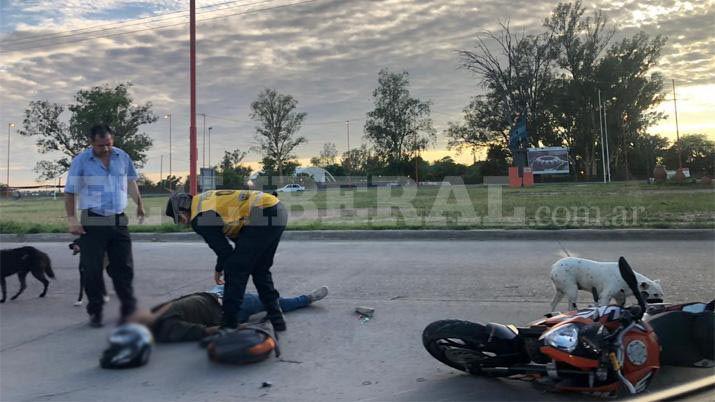 Tragedia- un joven de 19 antildeos murioacute al derrapar con su moto