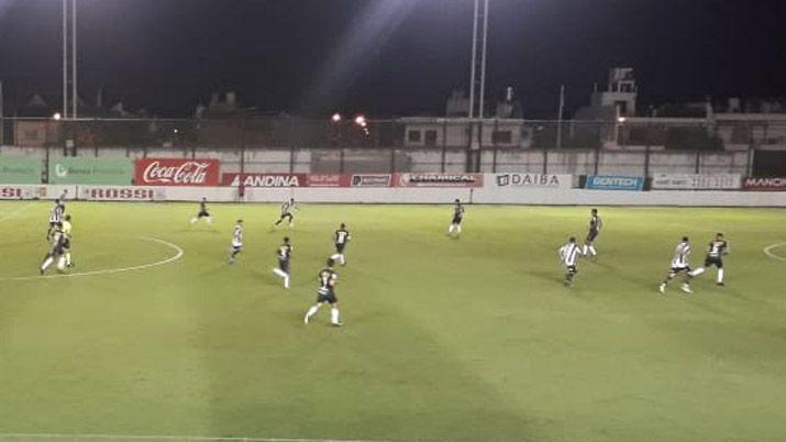 EN VIVO  Central Coacuterdoba empata con Chacarita en San Martiacuten