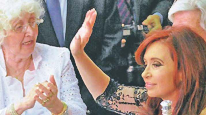 Los restos de la madre de Cristina Kirchner fueron cremados en un cementerio privado