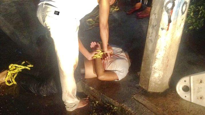 Tratoacute de robar en una casa y lo mataron durante un Viacutea Crucis