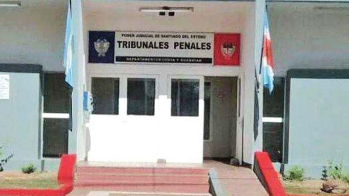 Cuatro meacutedicos podriacutean ir a juicio por la muerte de un nintildeo de 2 antildeos