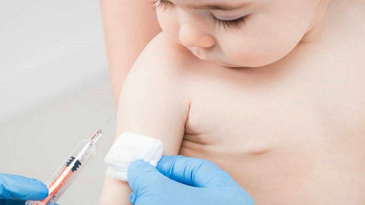 La Organizacioacuten Mundial de Salud advirtioacute que casi 20 millones de nintildeos en el mundo no estaacuten vacunados