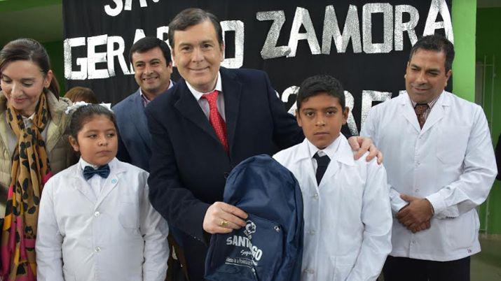 El Gobernador inauguroacute obras de ampliacioacuten y refaccioacuten en escuela de El Abra