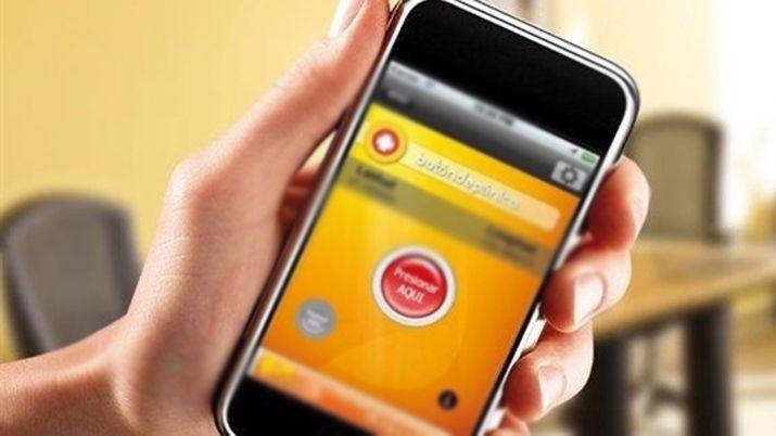 Lo excluyeron del hogar y volvioacute con un cuchillo para atacar a su familia