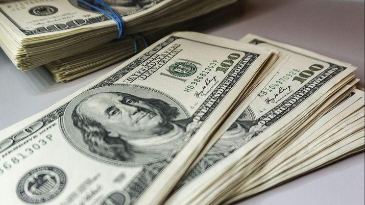 Tras marcar reacutecords histoacutericos cede el doacutelar y el riesgo paiacutes