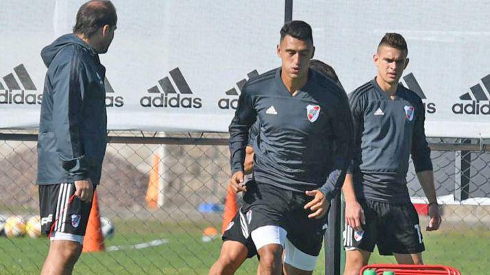 River volvioacute y reza por Matiacuteas Suaacuterez