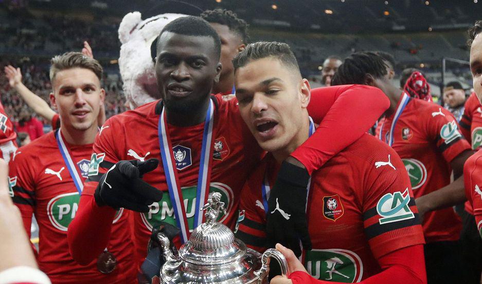 Rennes festejoacute el tiacutetulo en definicioacuten por penales