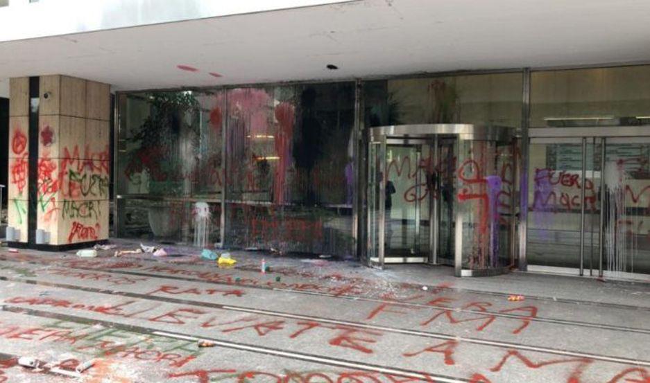 Ataques a sucursales bancarias dejaron una veintena de detenidos