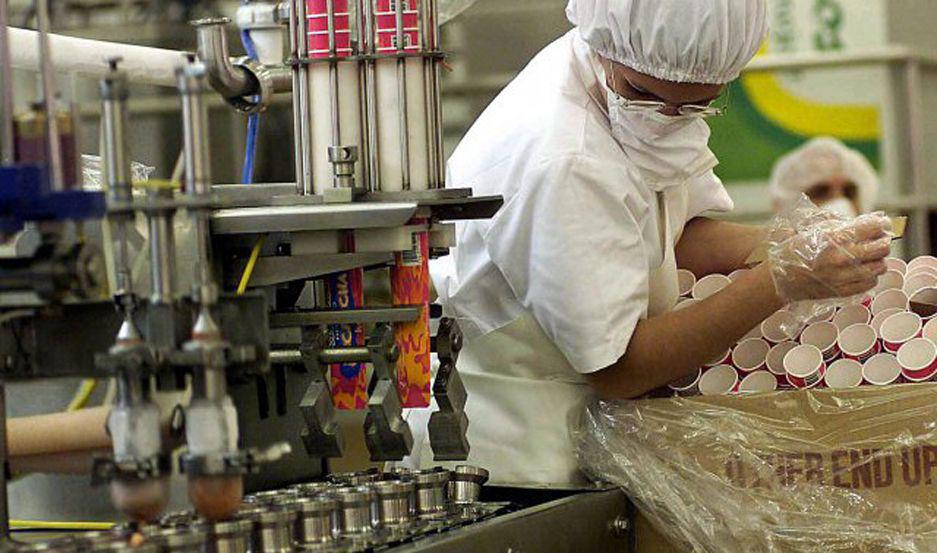 Seraacute obligatorio para las mipymes la emisioacuten de factura electroacutenica