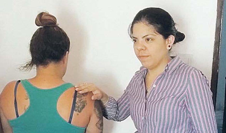 Atrapan en Tucumaacuten a una mujer acusada de asfixiar y matar a su bebeacute de 9 meses en Clodomira