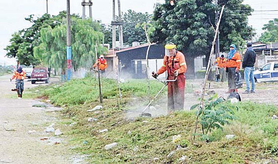 Destacoacute el trabajo de obreros encargados en la higiene urbana