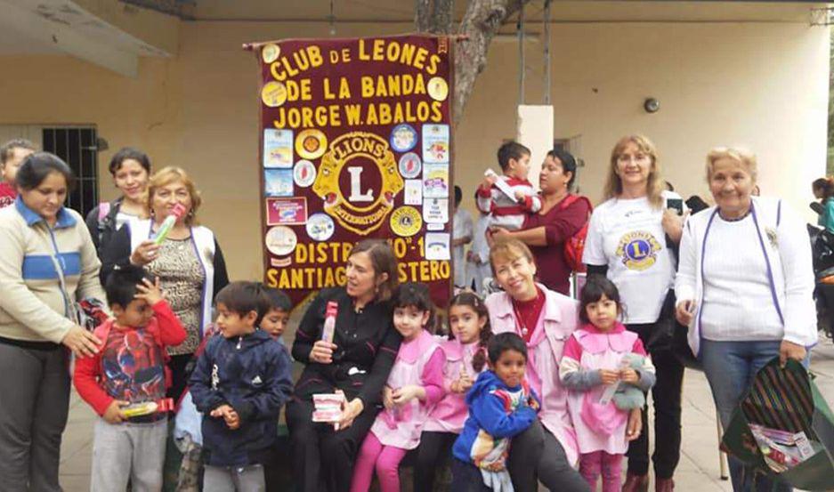 El Club de Leones de La Banda organizoacute una jornada de higiene bucal en un colegio de Nivel Primario