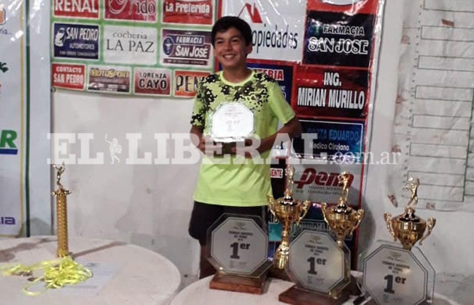 José Salvatierra se coronó campeón nacional en el abierto de tenis de Jujuy