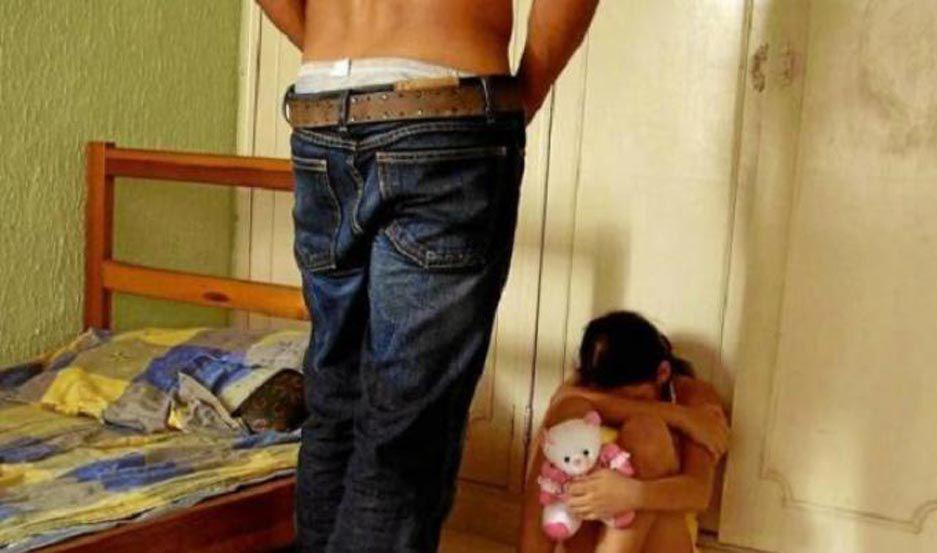 Aberrante- una menor de 13 antildeos quedoacute internada tras ser abusada por su tiacuteo