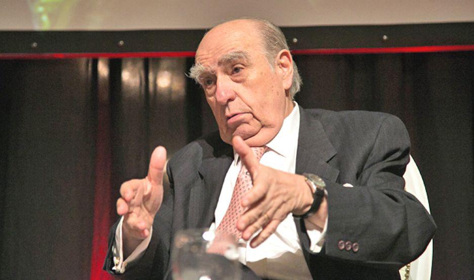 Julio Sanguinetti propone formar una coalicioacuten opositora